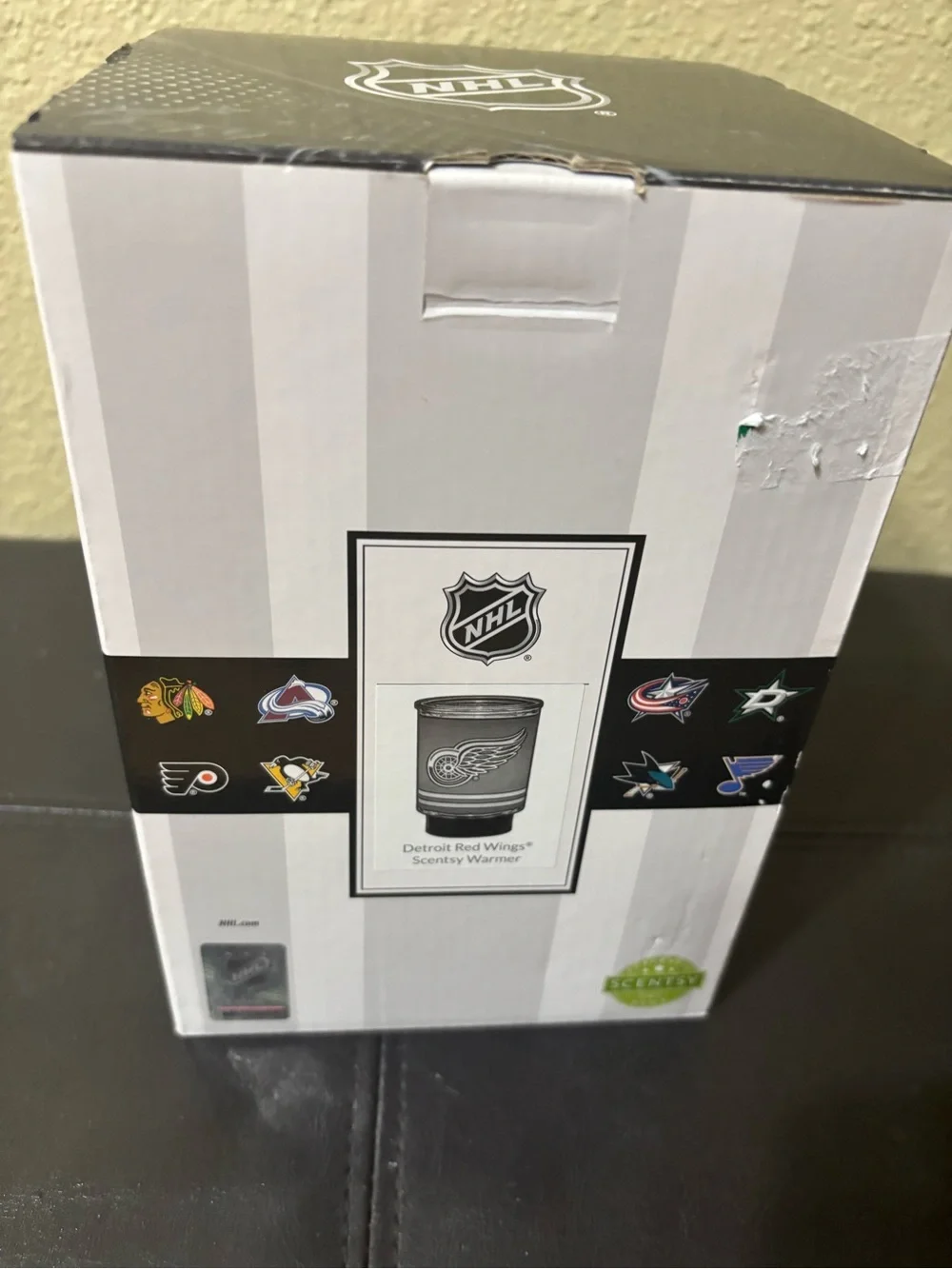 Scentsy Detroit Red Wings Warmer — New